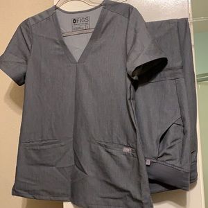 FIGS Joggers scrubs set
